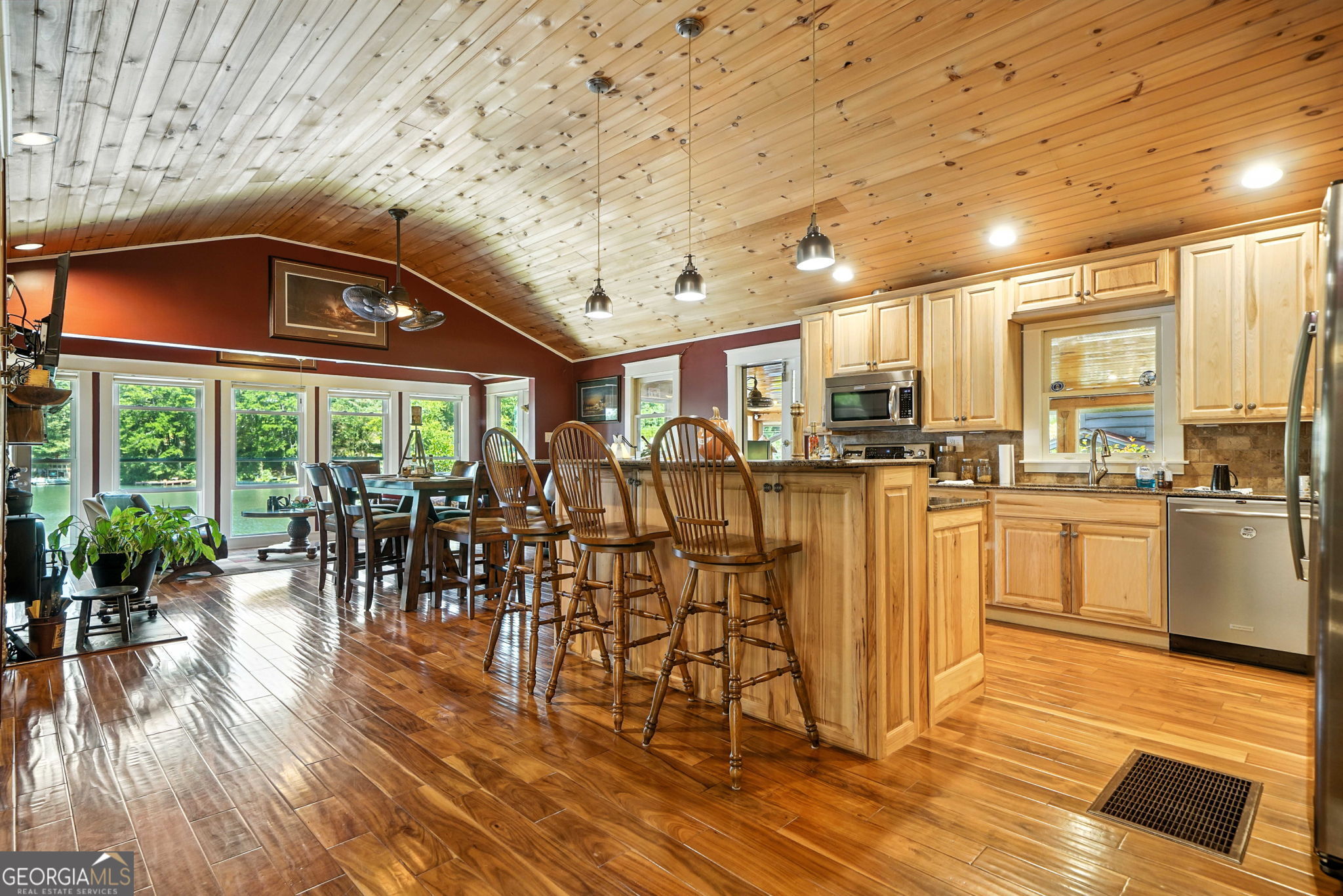 83 Twin Mountain Lake Circle Talking Rock GA 30175