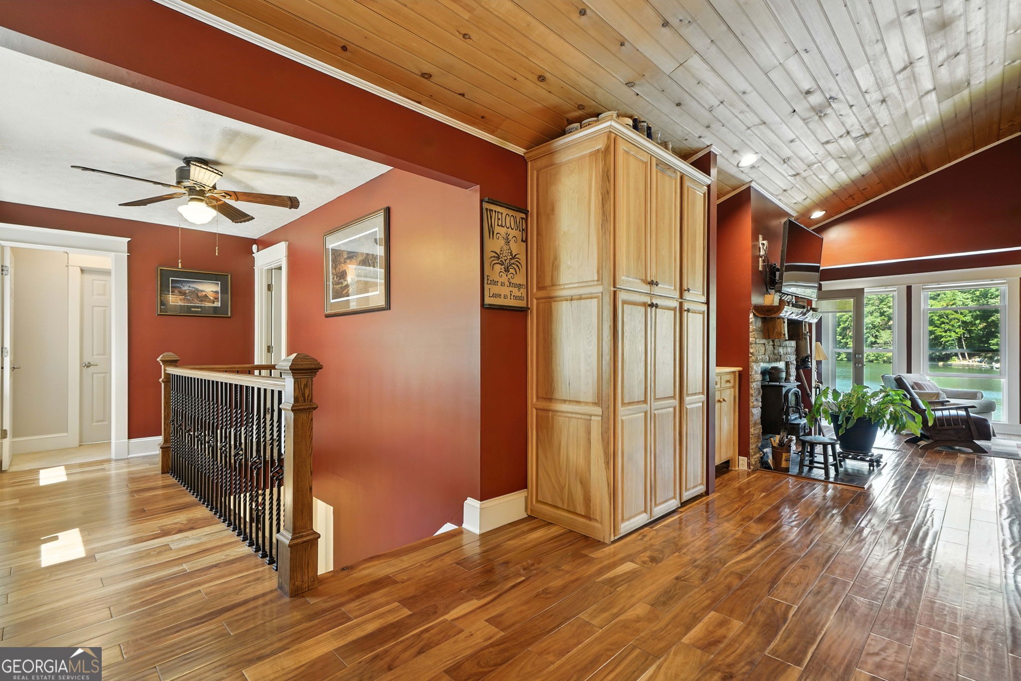 83 Twin Mountain Lake Circle Talking Rock GA 30175