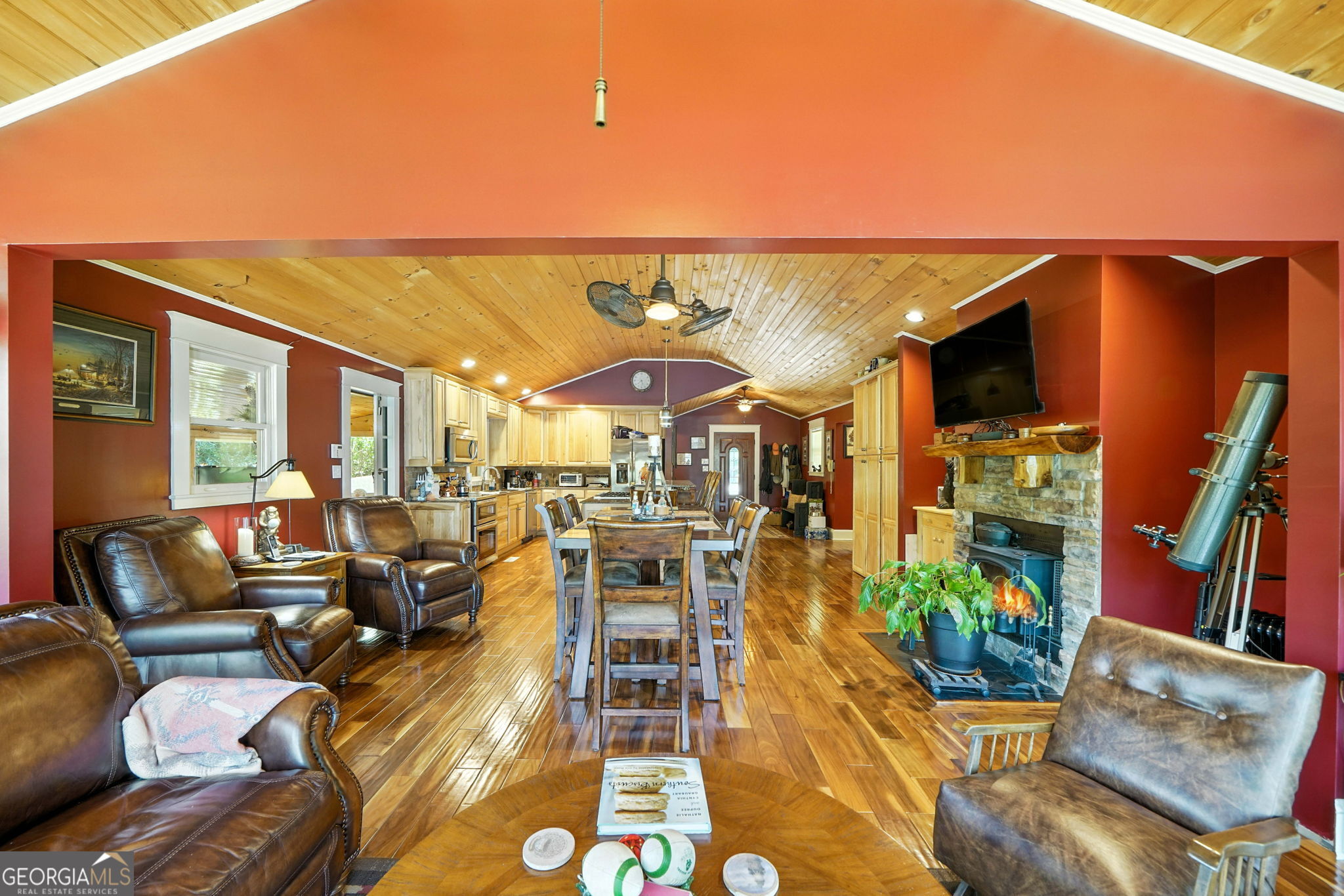 83 Twin Mountain Lake Circle Talking Rock GA 30175