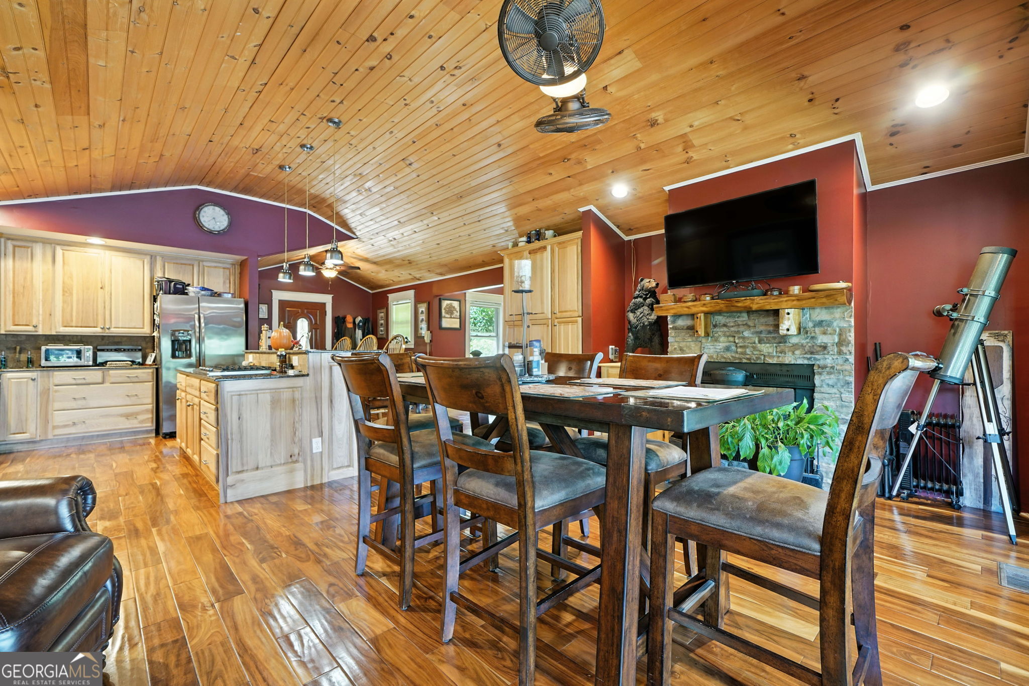 83 Twin Mountain Lake Circle Talking Rock GA 30175
