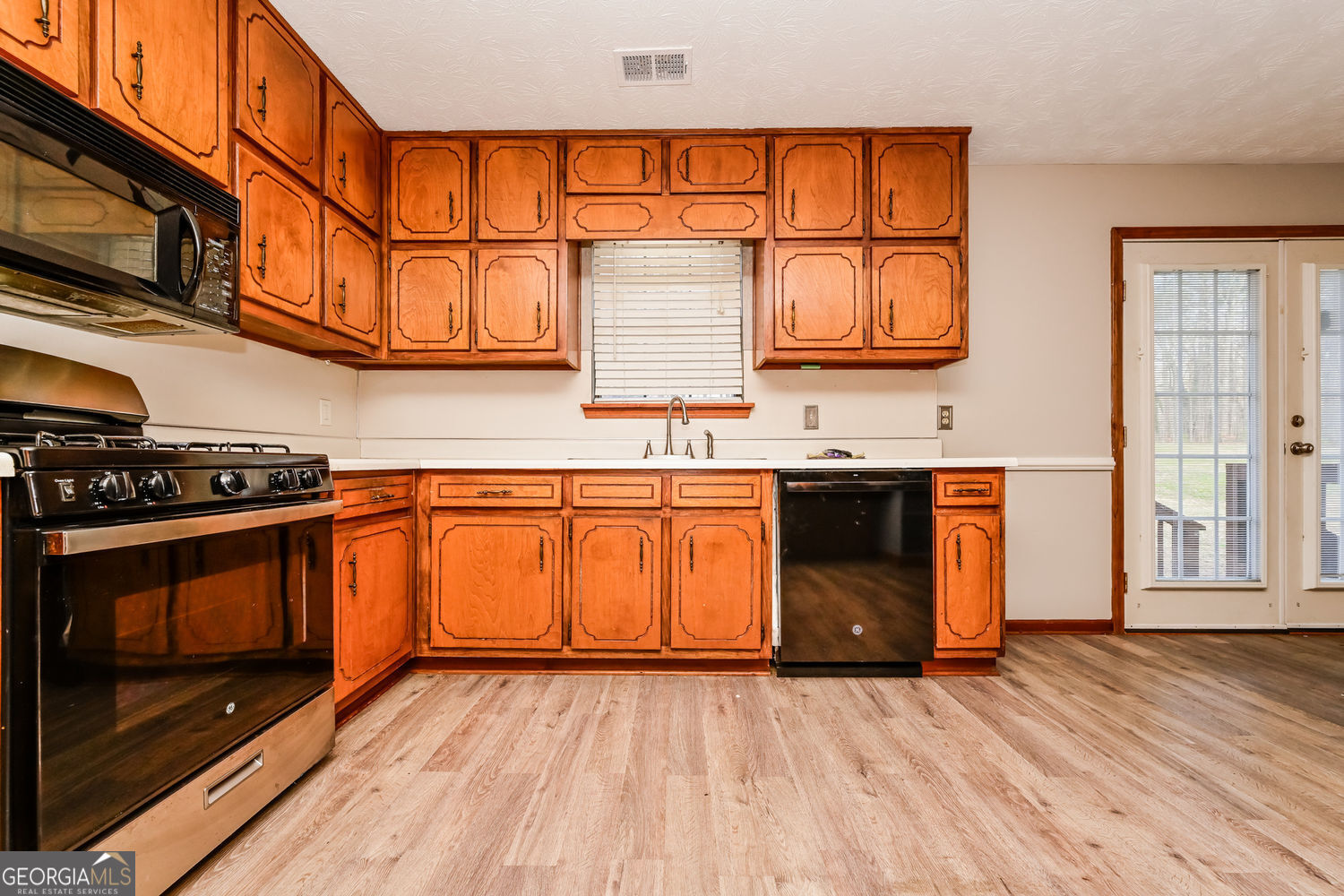 176 Stokes Drive Stockbridge GA 30281