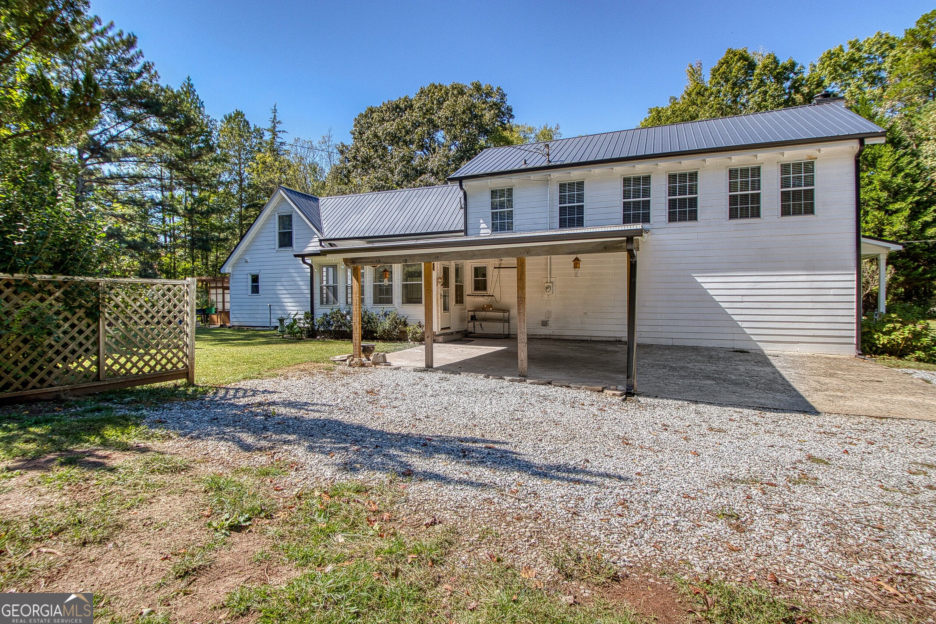 1735 Highway 85 Senoia GA 30276