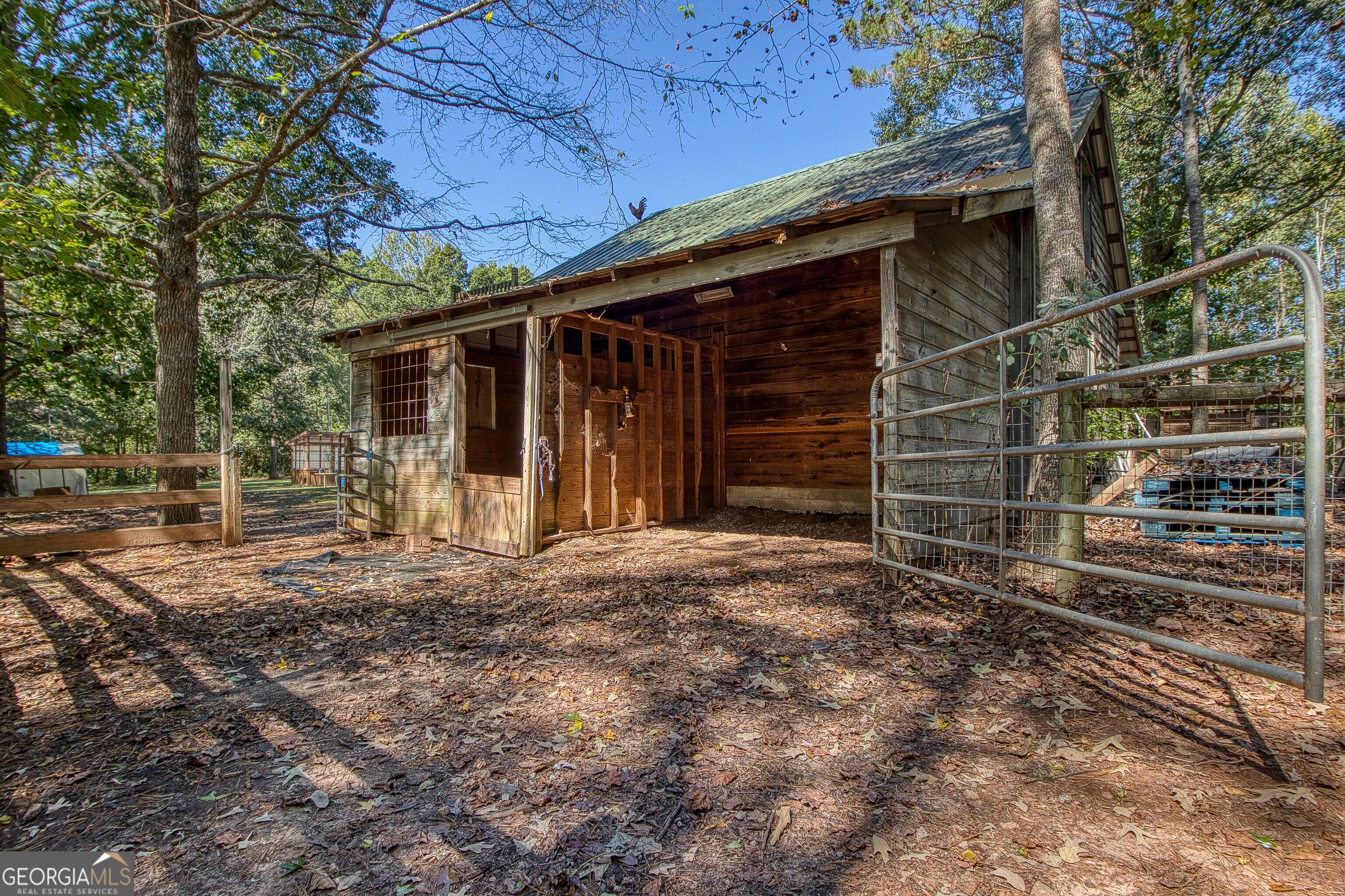 1735 Highway 85 Senoia GA 30276