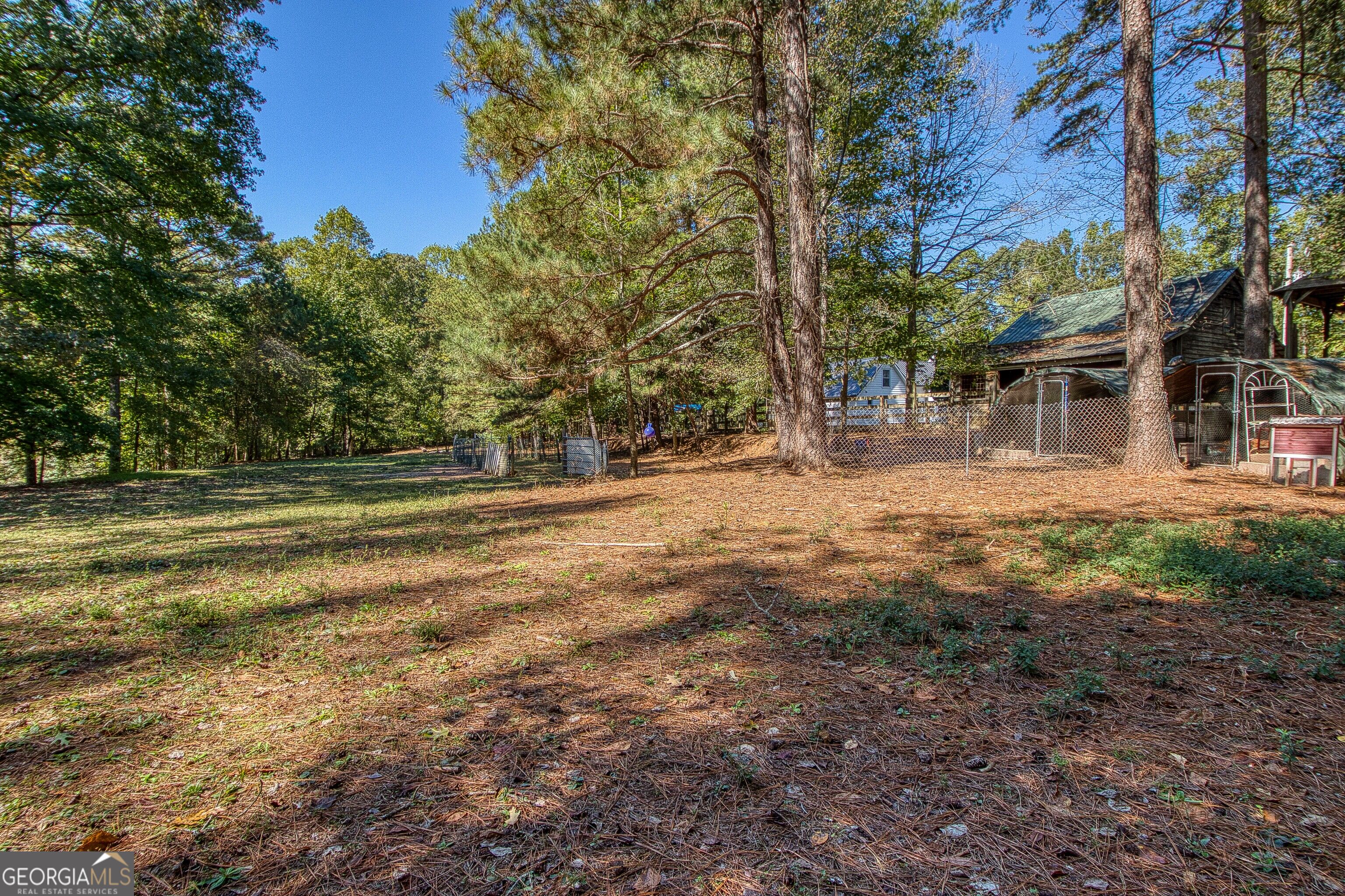 1735 Highway 85 Senoia GA 30276
