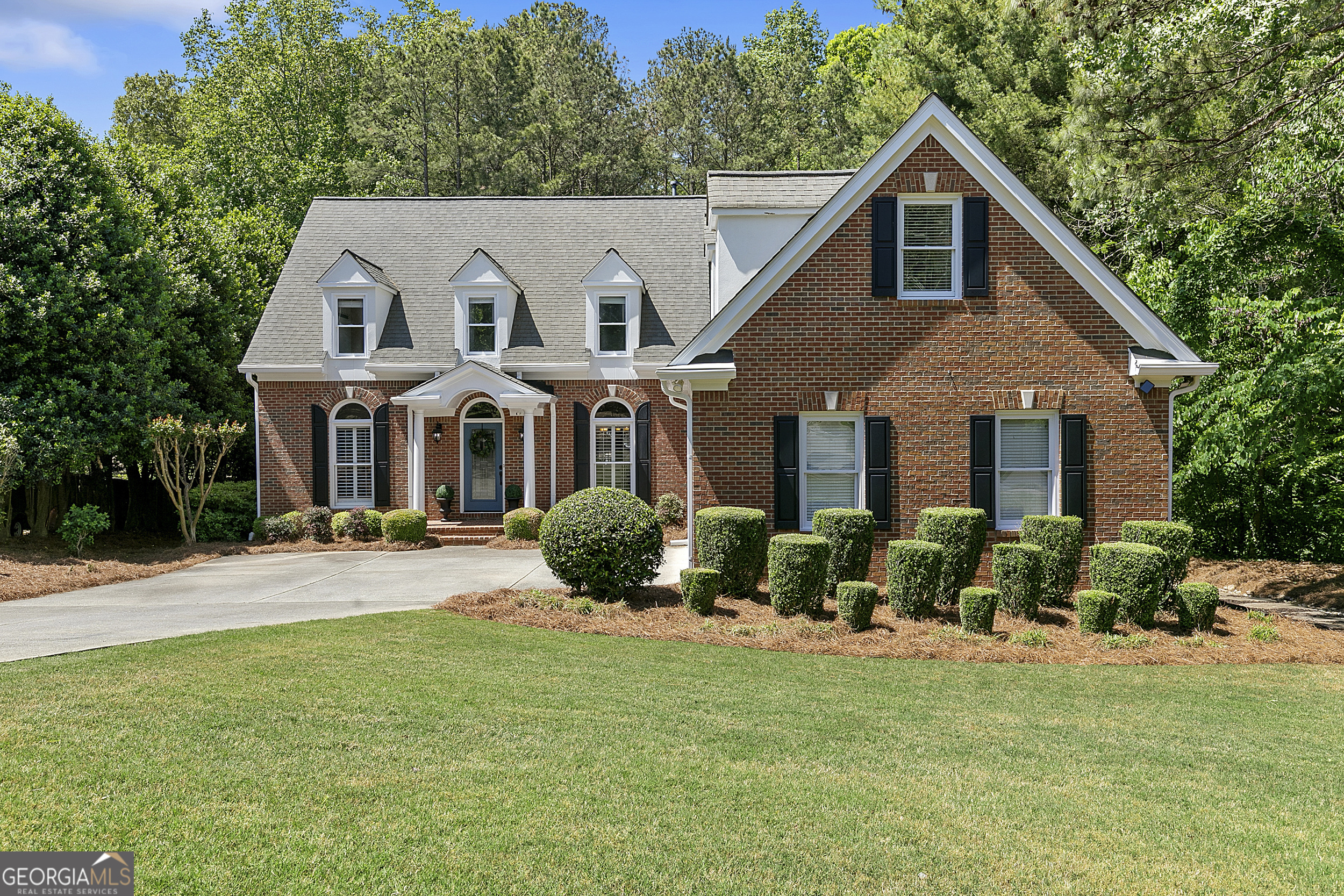 2135 Whittingham Court Roswell GA 30075