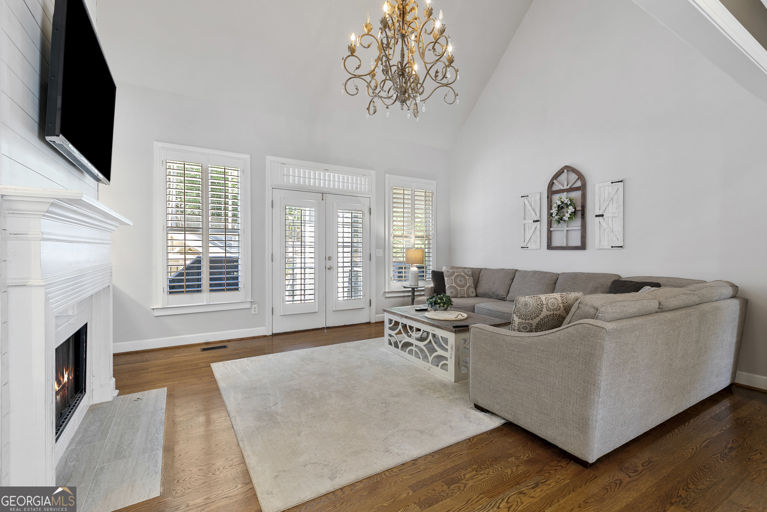 2135 Whittingham Court Roswell GA 30075