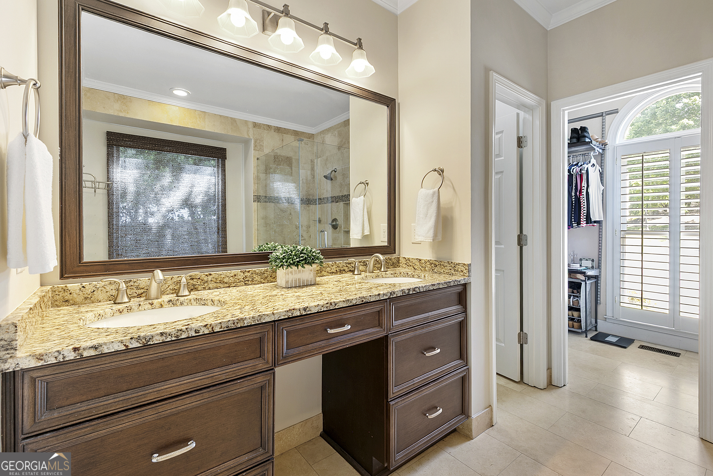 2135 Whittingham Court Roswell GA 30075