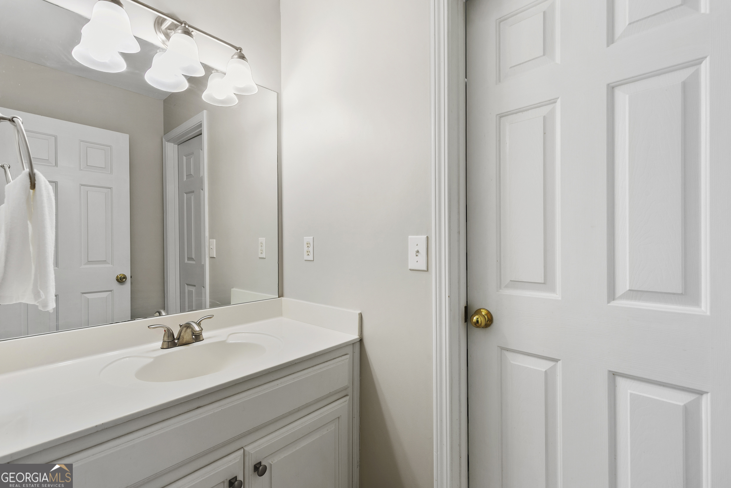 2135 Whittingham Court Roswell GA 30075