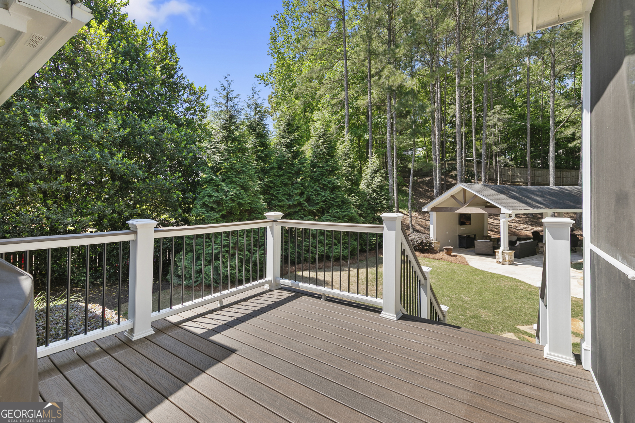 2135 Whittingham Court Roswell GA 30075