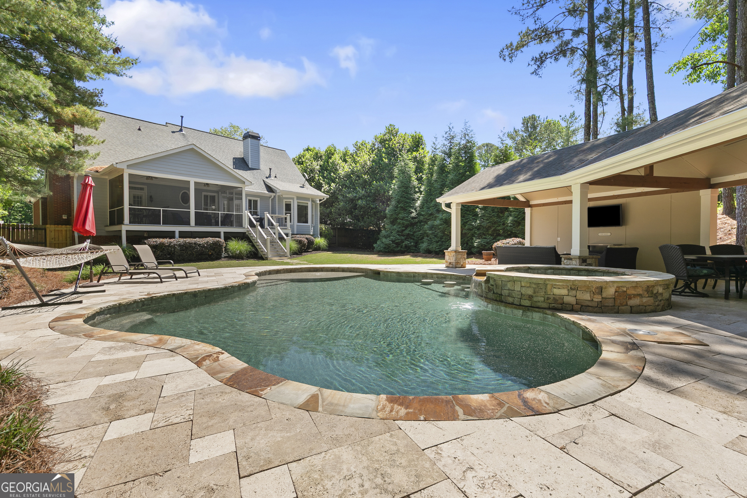 2135 Whittingham Court Roswell GA 30075