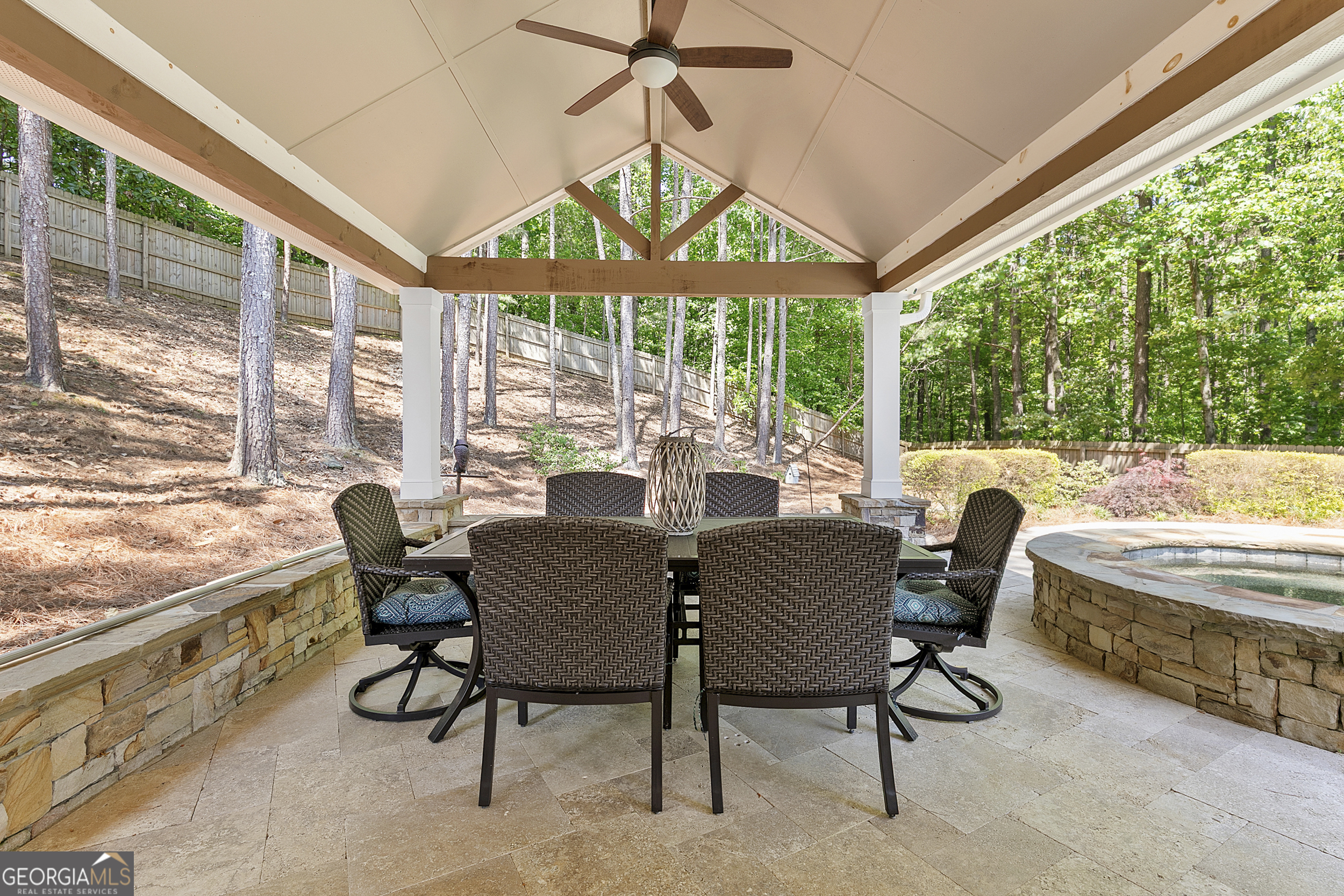 2135 Whittingham Court Roswell GA 30075