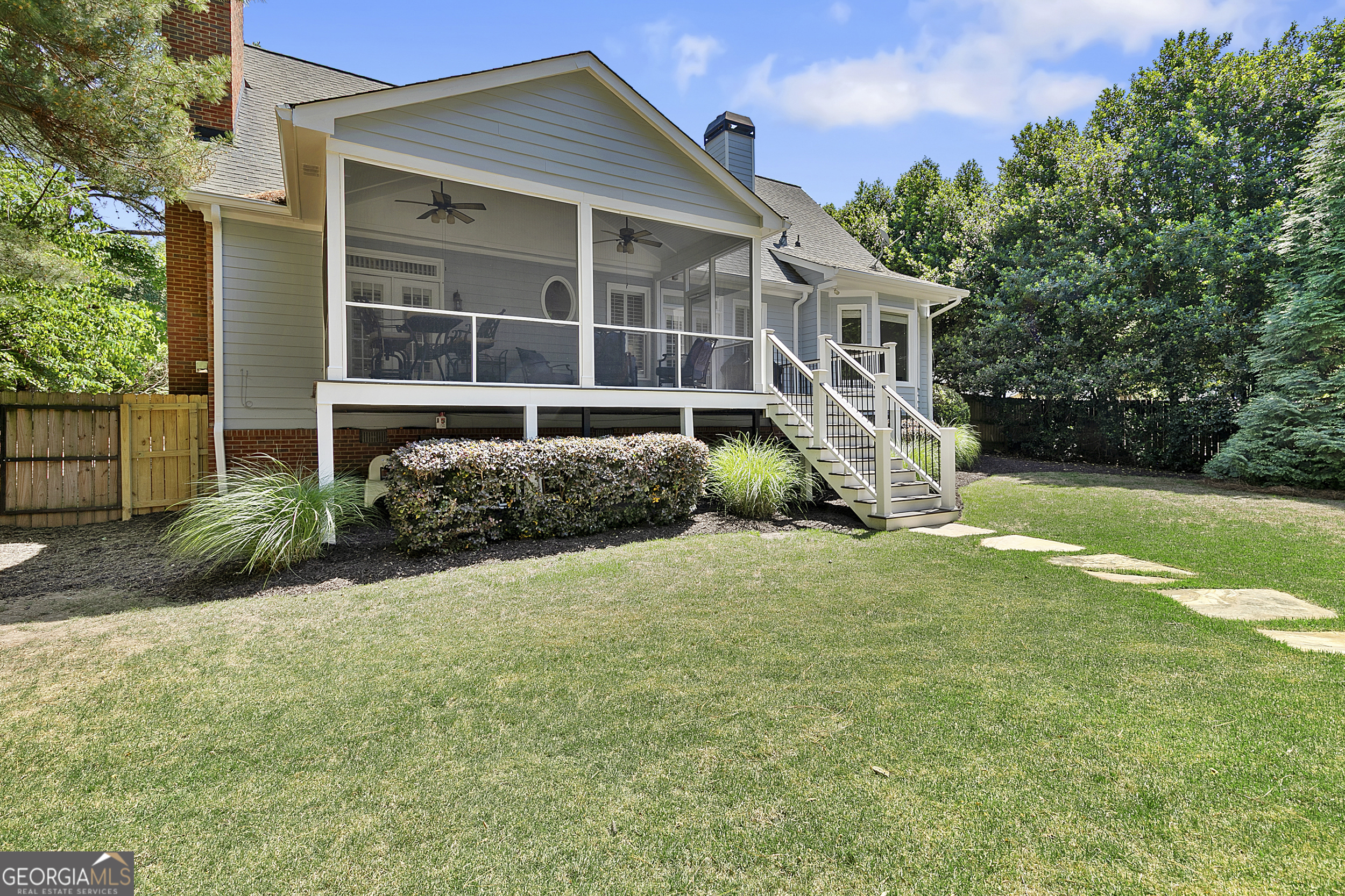 2135 Whittingham Court Roswell GA 30075