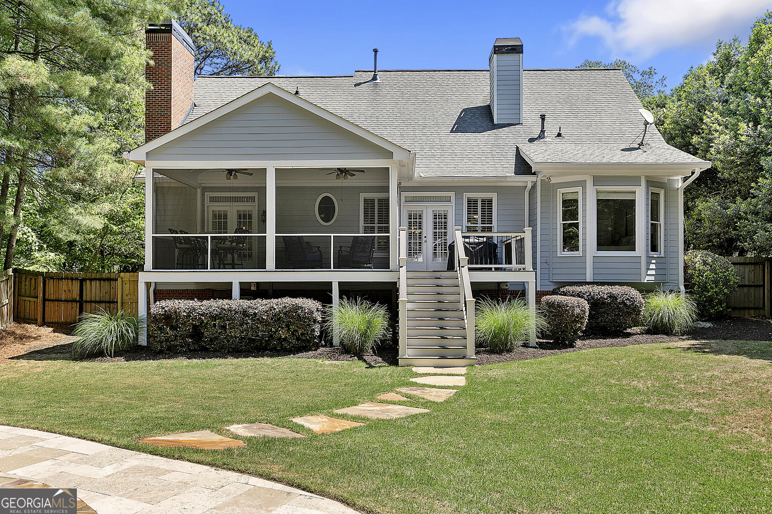 2135 Whittingham Court Roswell GA 30075