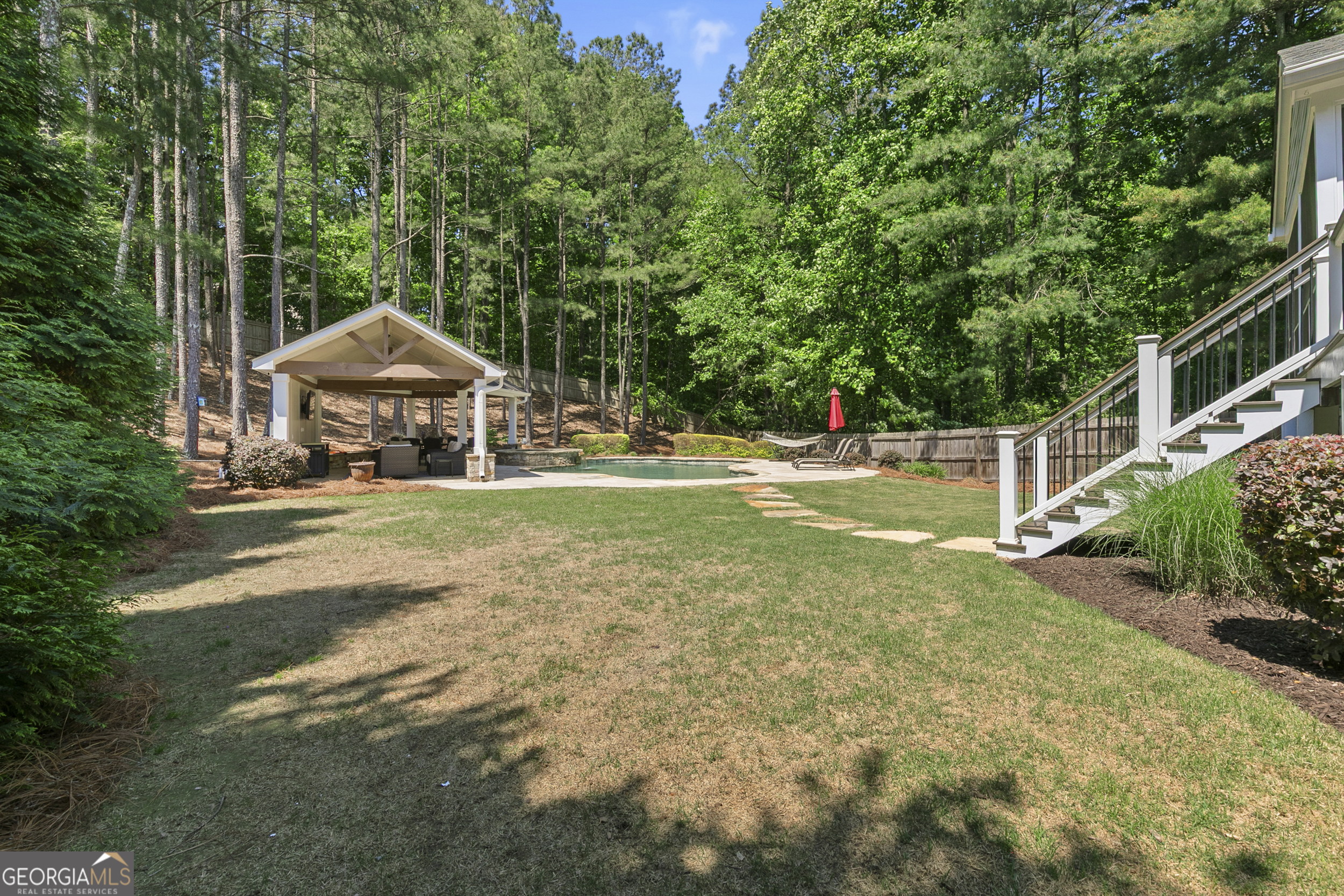 2135 Whittingham Court Roswell GA 30075