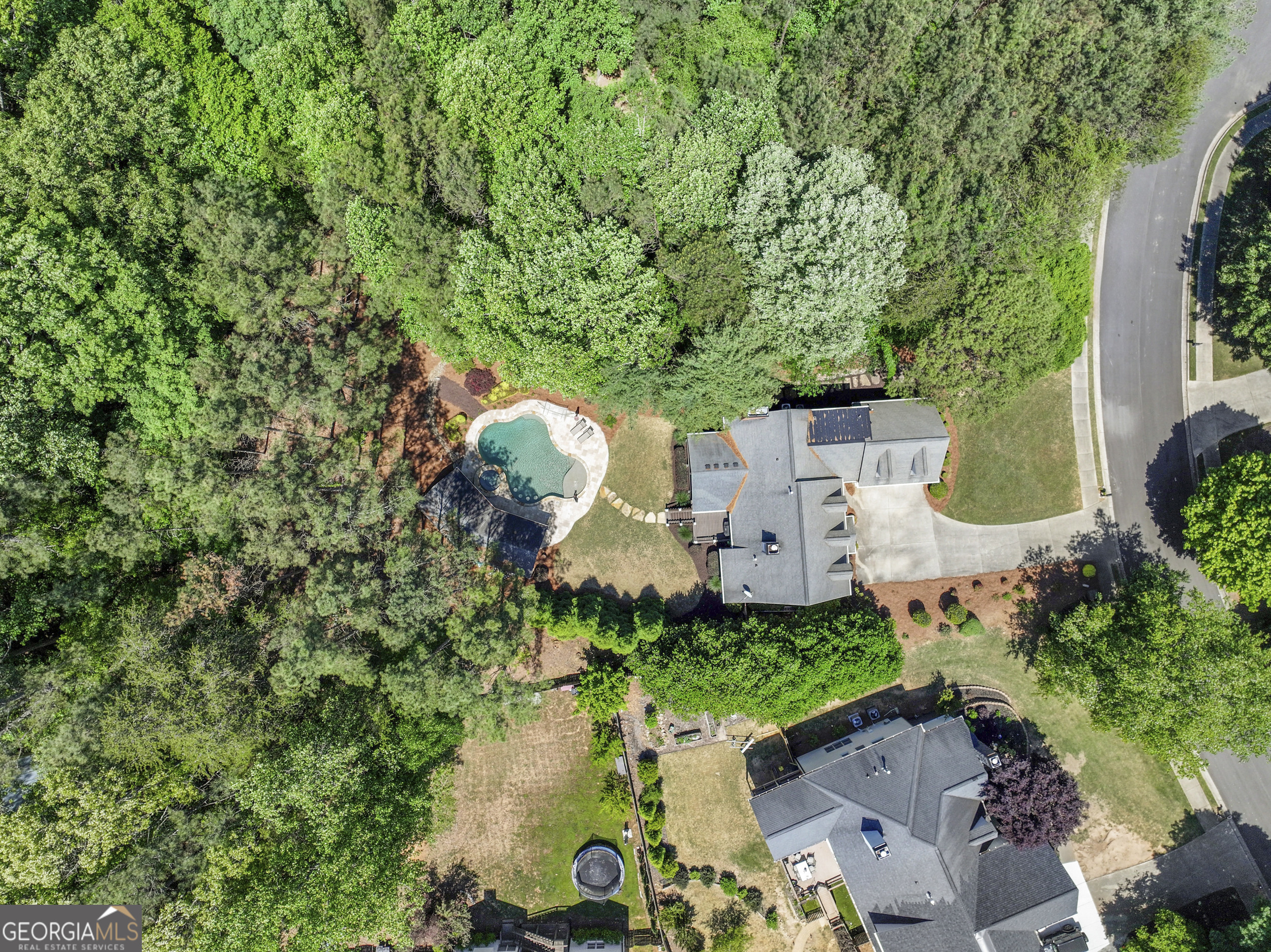 2135 Whittingham Court Roswell GA 30075