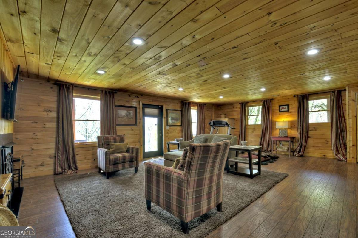 256 Bailey Farm Lane Mineral Bluff GA 30559