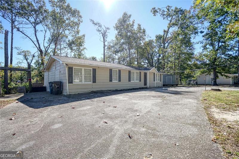 1092 W Adrian Circle SW Conyers GA 30094