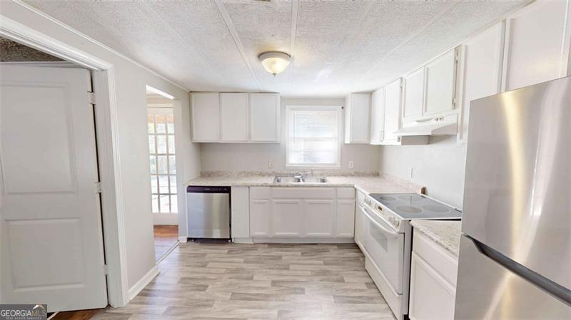 1092 W Adrian Circle SW Conyers GA 30094