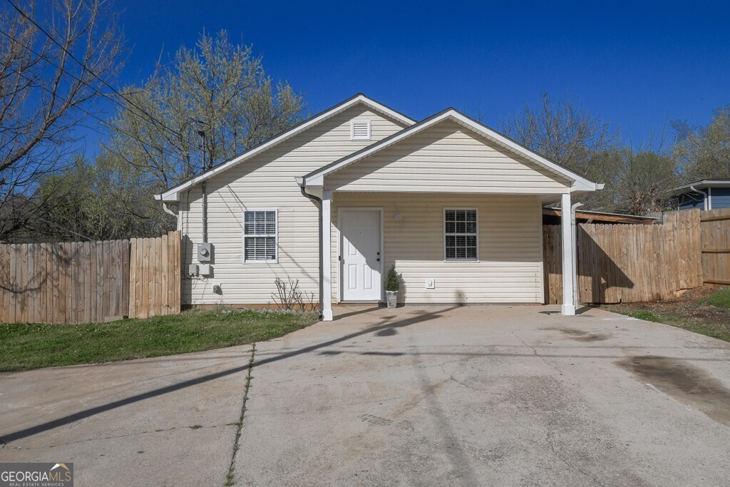 1089 Travis Road Gainesville GA 30501