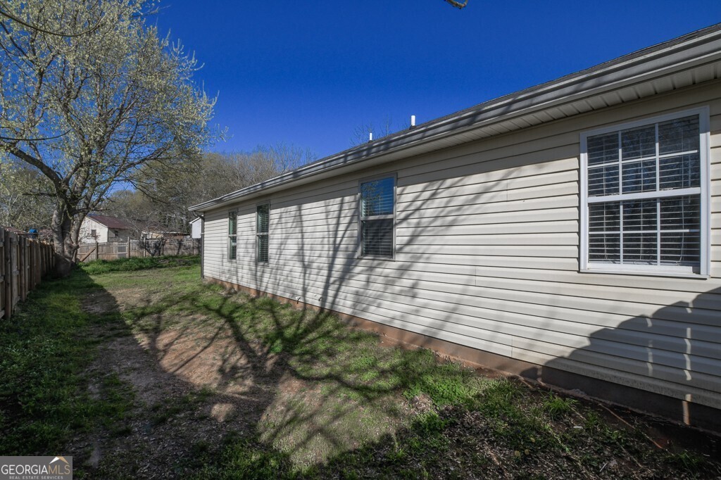 1089 Travis Road Gainesville GA 30501