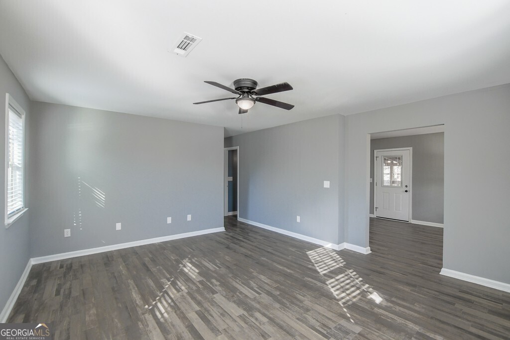 1089 Travis Road Gainesville GA 30501