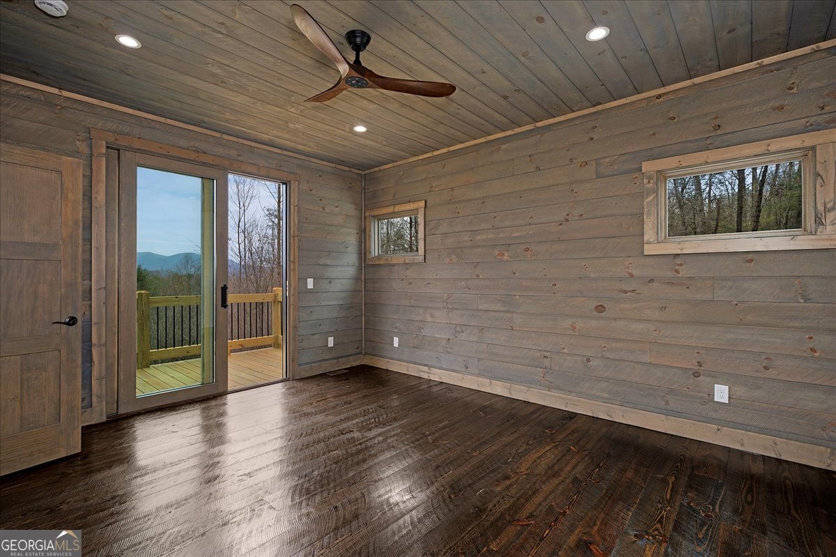 748 Flat Branch Road Ellijay GA 30540