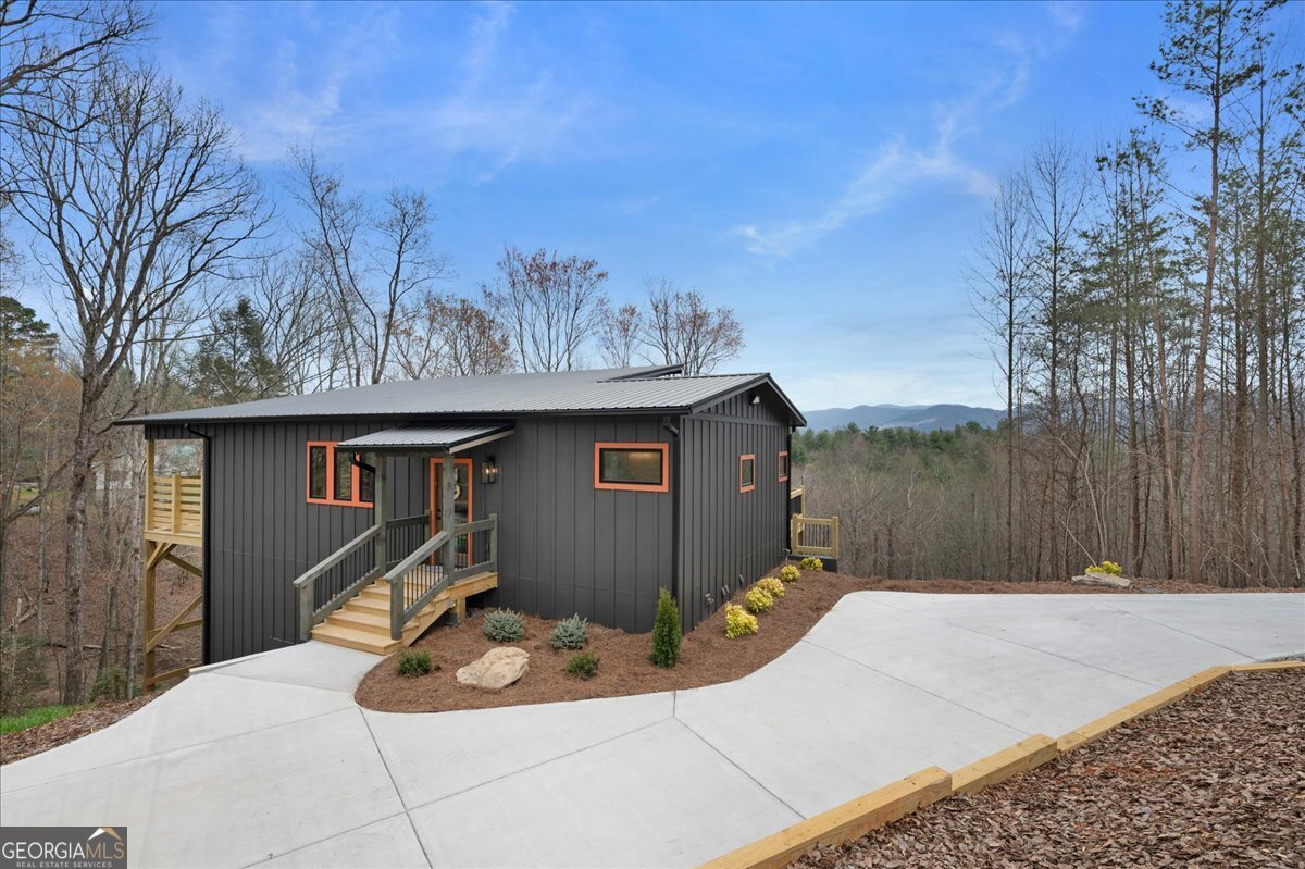 748 Flat Branch Road Ellijay GA 30540