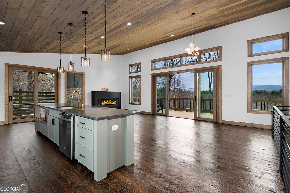 748 Flat Branch Road Ellijay GA 30540