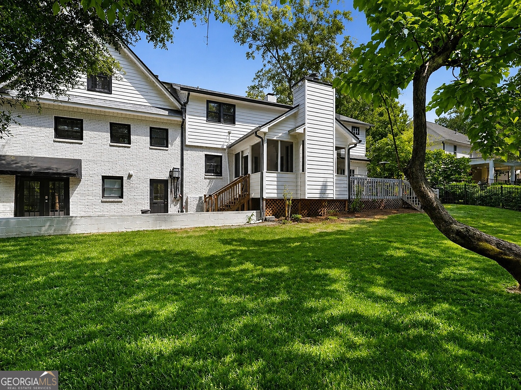 1350 Battleview Drive NW Atlanta GA 30327