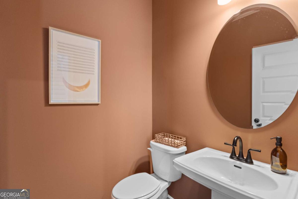 826 Crescent Drive Riverdale GA 30274