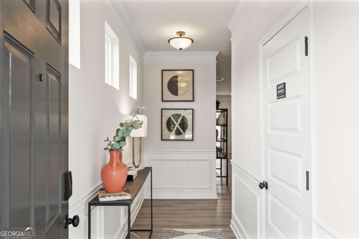 826 Crescent Drive Riverdale GA 30274