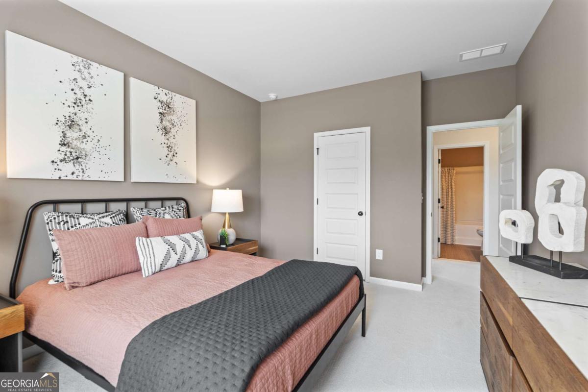 826 Crescent Drive Riverdale GA 30274