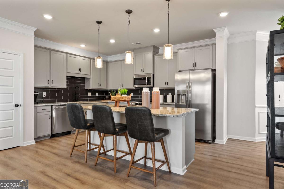 826 Crescent Drive Riverdale GA 30274