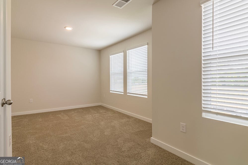 148 Post Oak Jackson GA 30233