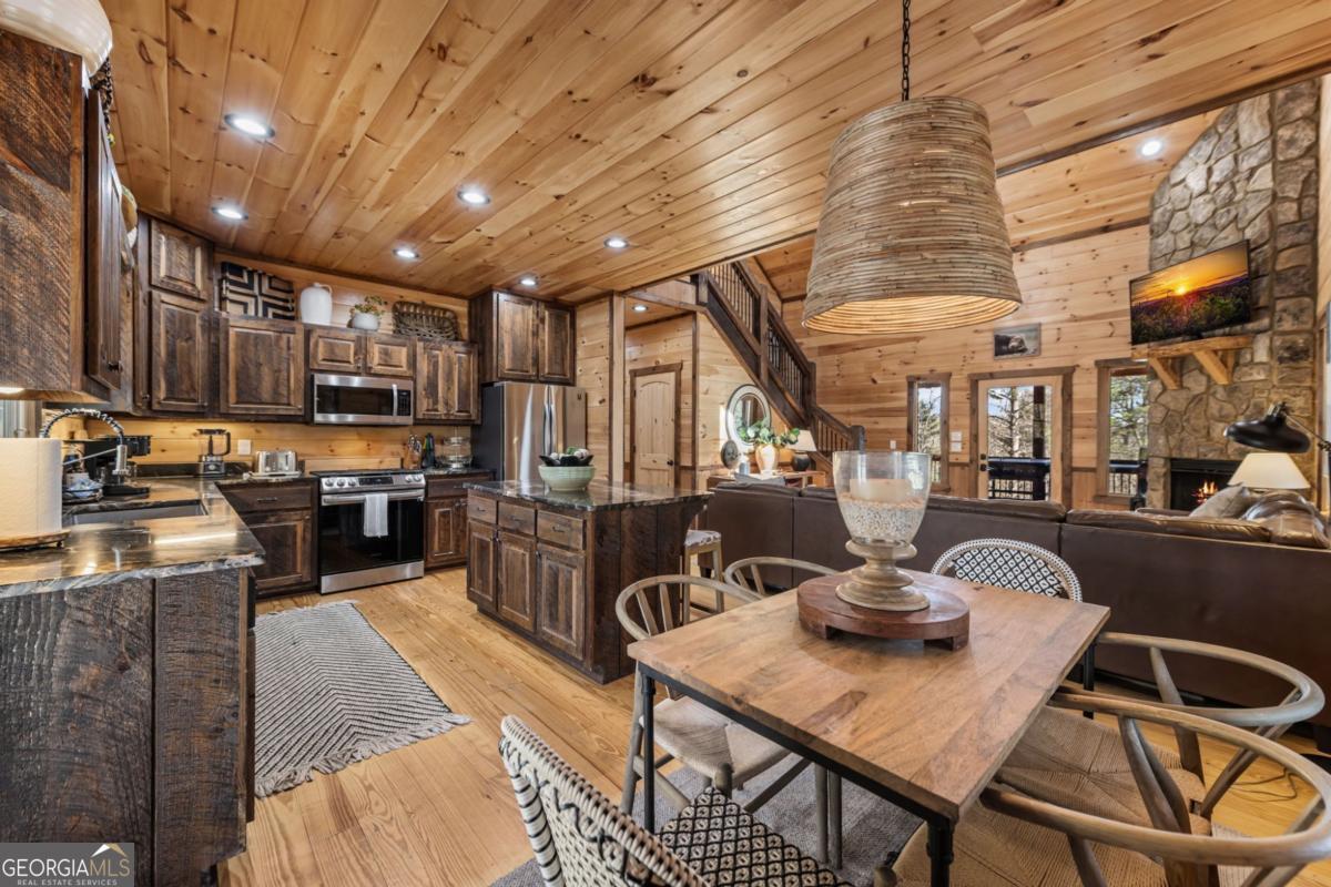 155 Peppermint Lane Epworth GA 30541