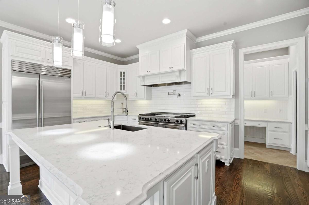 800 Owens Lake Road Milton GA 30004