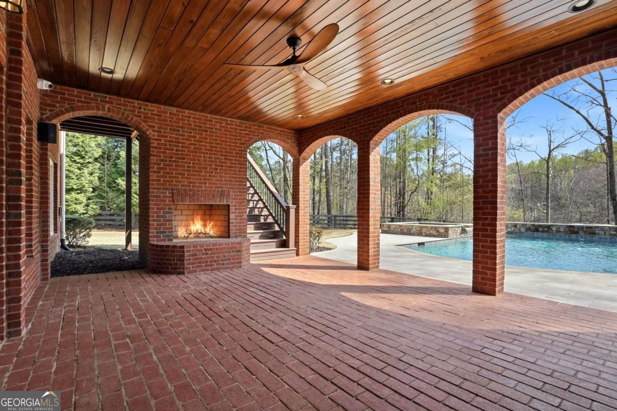 800 Owens Lake Road Milton GA 30004