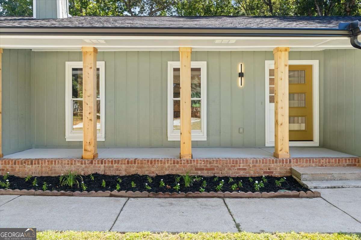 2177 E Chester Circle SE Conyers GA 30013