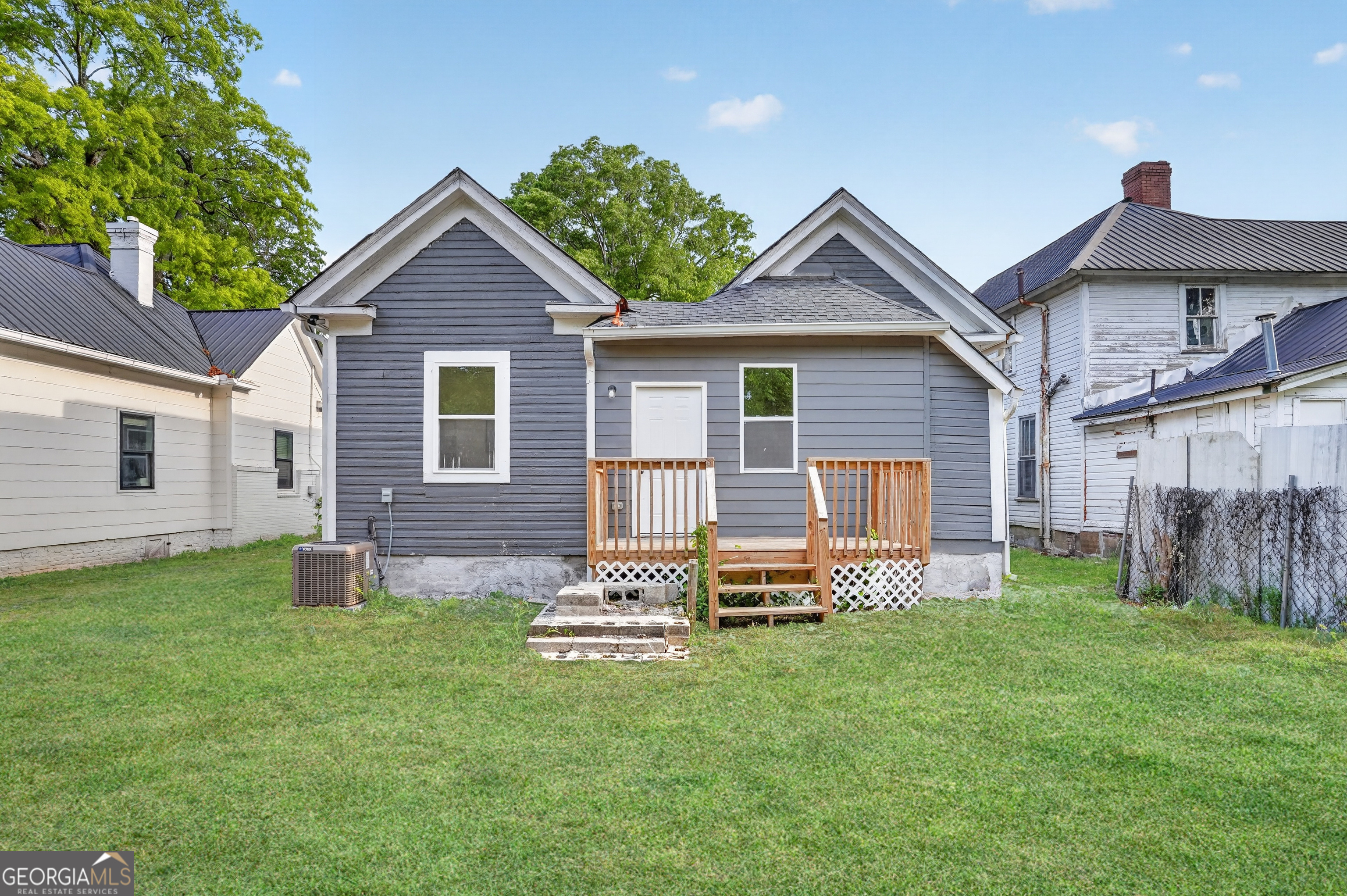 128 E Gibson Street Cedartown GA 30125