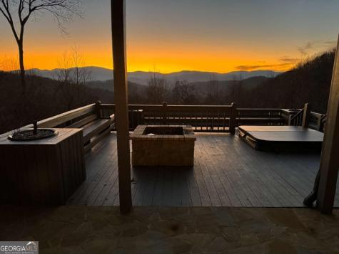 1109 Flat Rock Gap Road Blairsville GA 30512