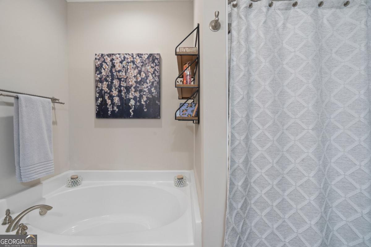 801 Hollly Ridge Drive SE Gray GA 31032