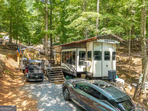 196 25th Ellijay GA 30540