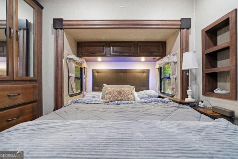 196 25th Ellijay GA 30540