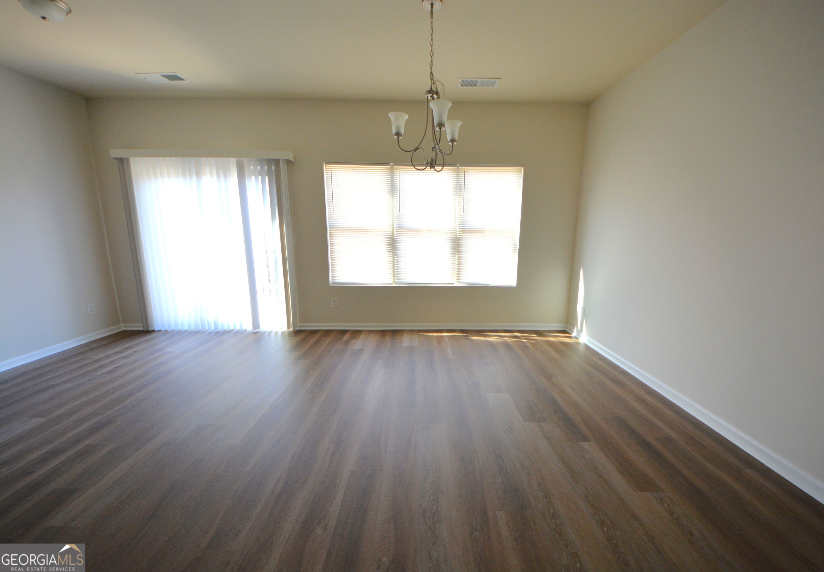 1937 Old Dogwood Jonesboro GA 30238