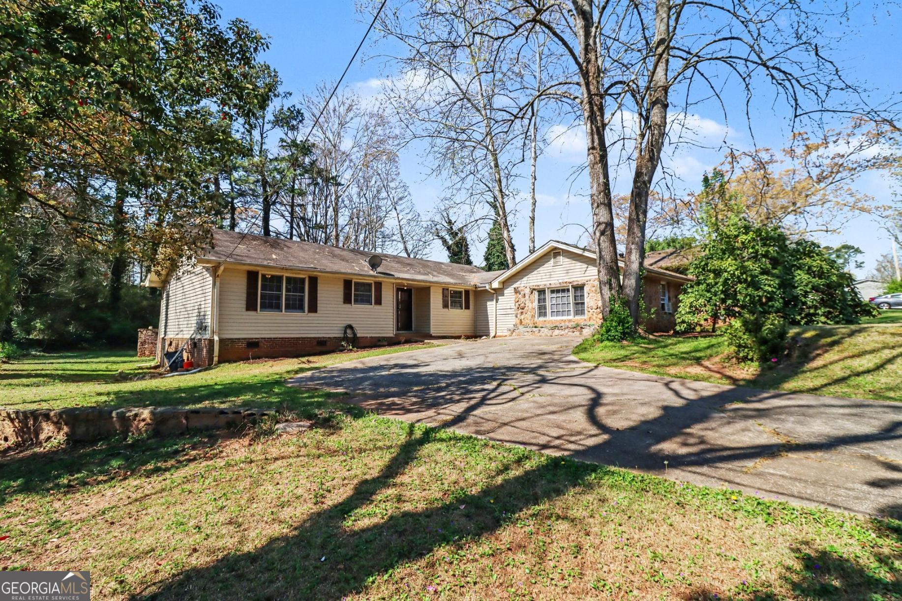 5581 Shadow Rock Drive Lithonia GA 30058