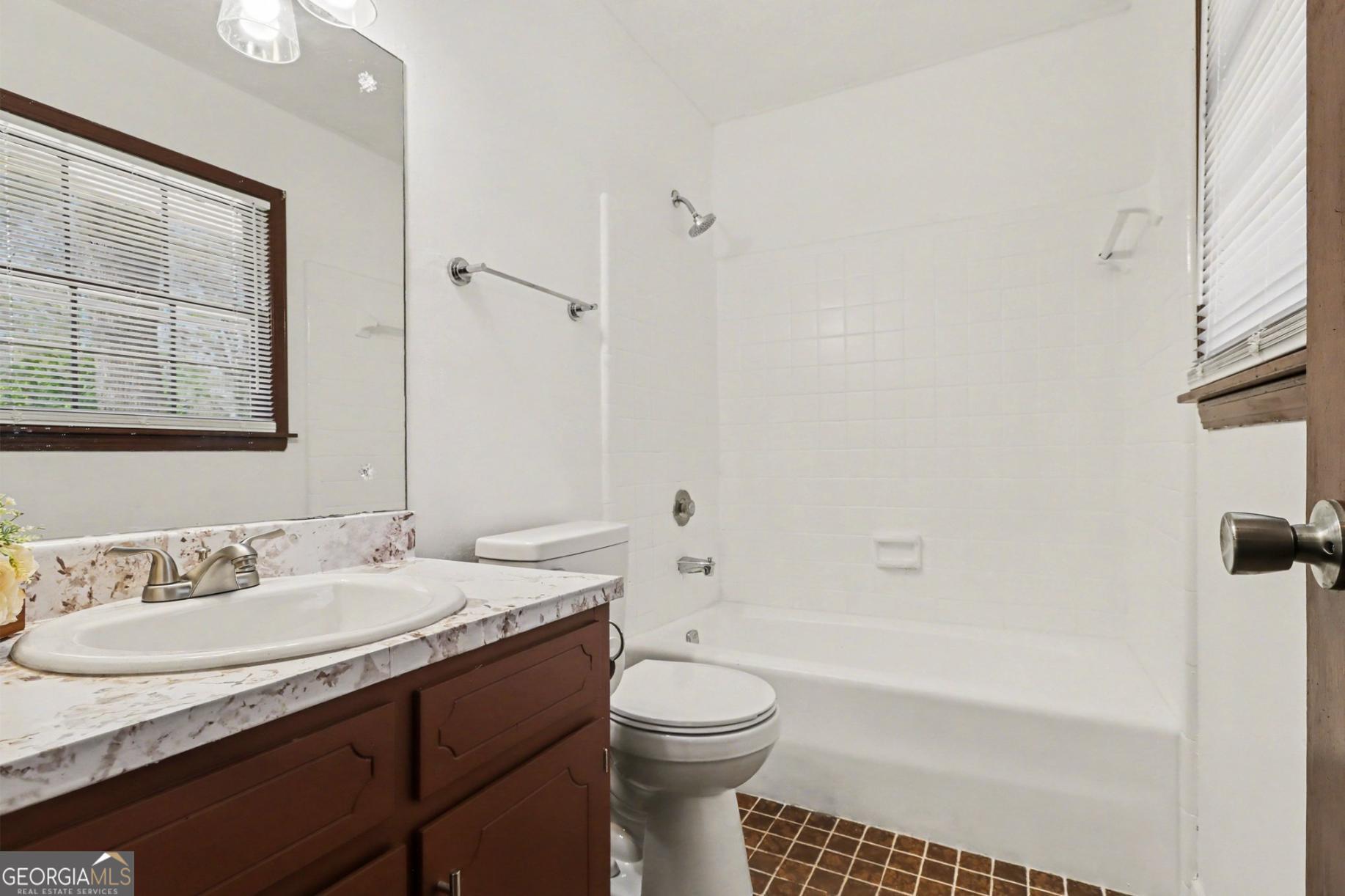 5581 Shadow Rock Drive Lithonia GA 30058