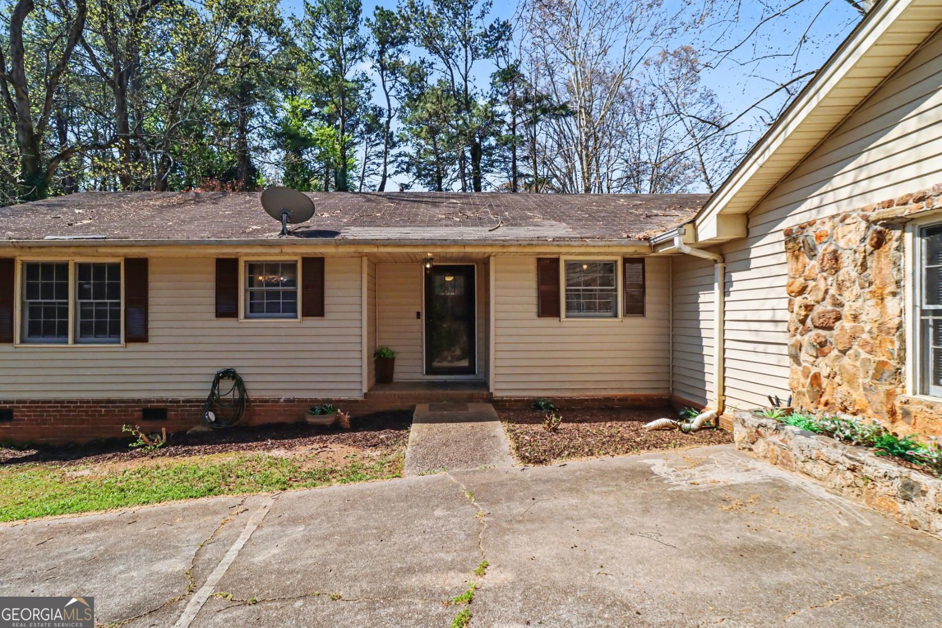 5581 Shadow Rock Drive Lithonia GA 30058