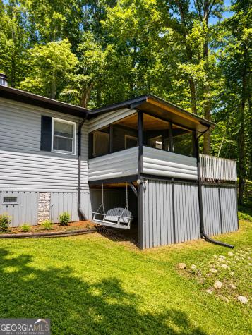 2261 Paradise Valley Road Cleveland GA 30528