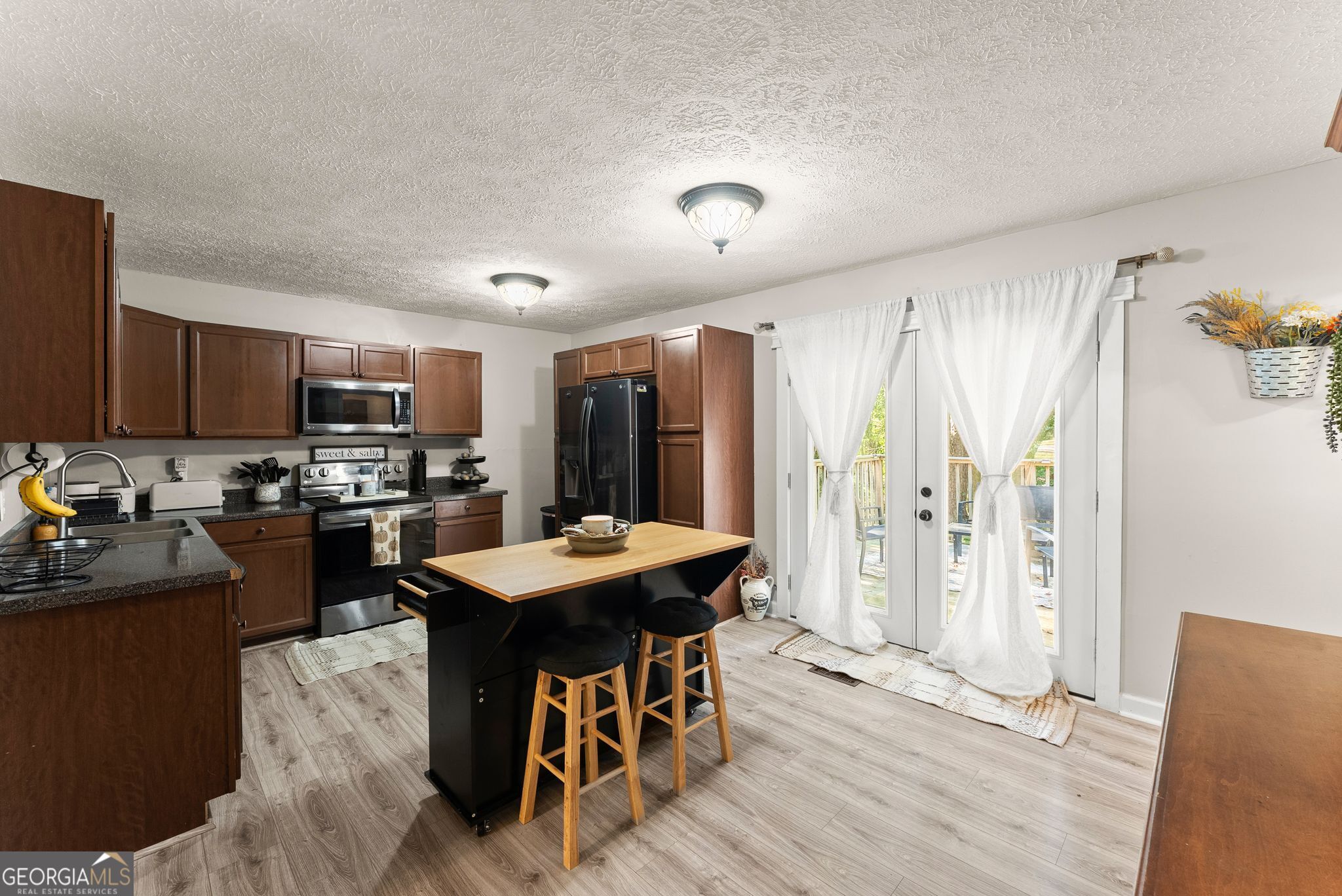 5663 Mcleod Street Lula GA 30554