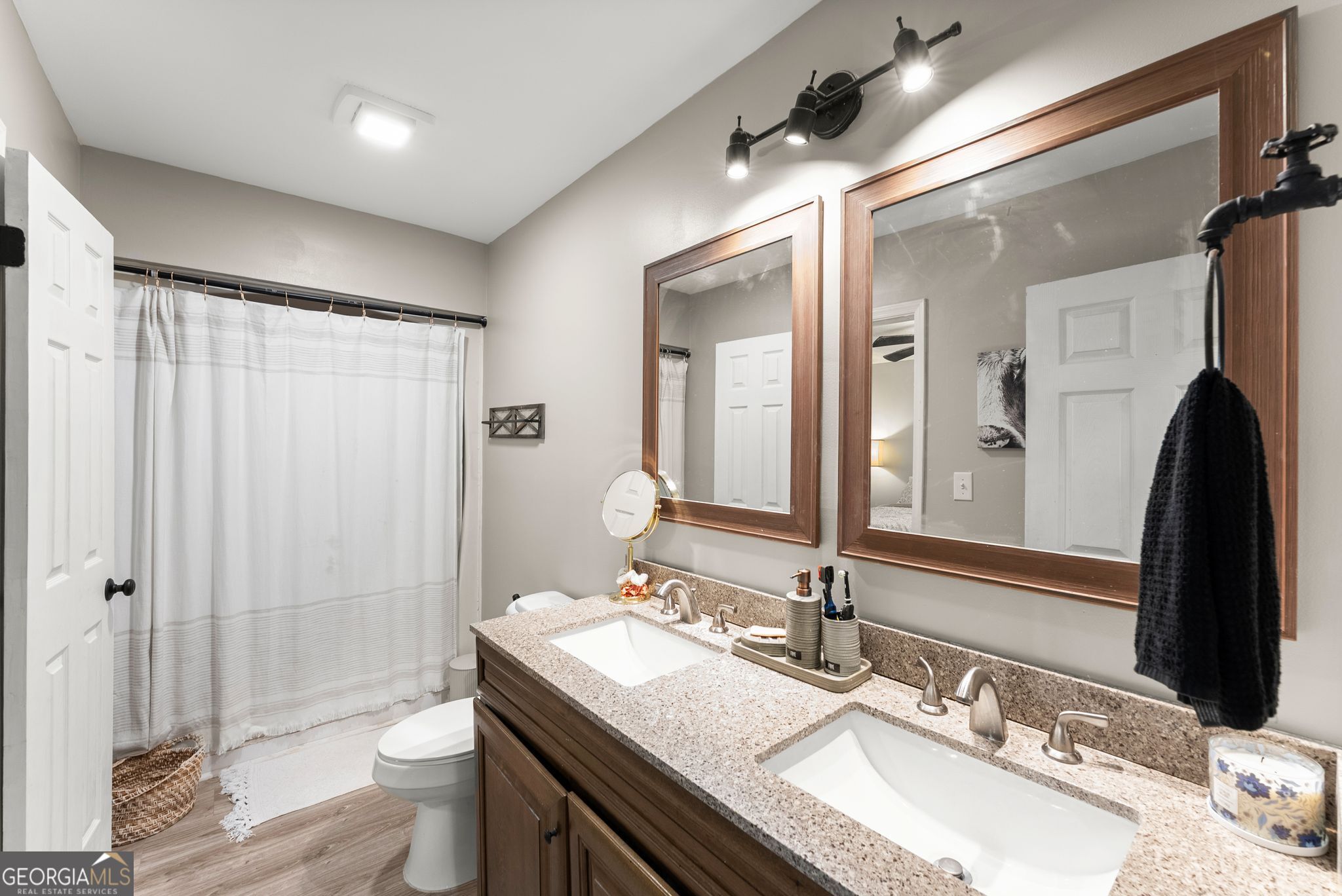 5663 Mcleod Street Lula GA 30554